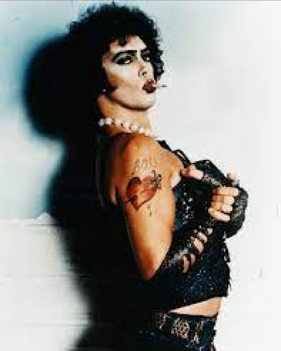 It's time to do the Time Warp again! Dress up and Drag yourself to #TheRockyHorrorPictureShow tonight at Landmark's #NuartTheatre with @sinsotheflesh! fal.cn/3opU7

#rockyhorrorpictureshow #rockyhorror #cultmovie #timcurry #letsdothetimewarpagain #midnightmovie