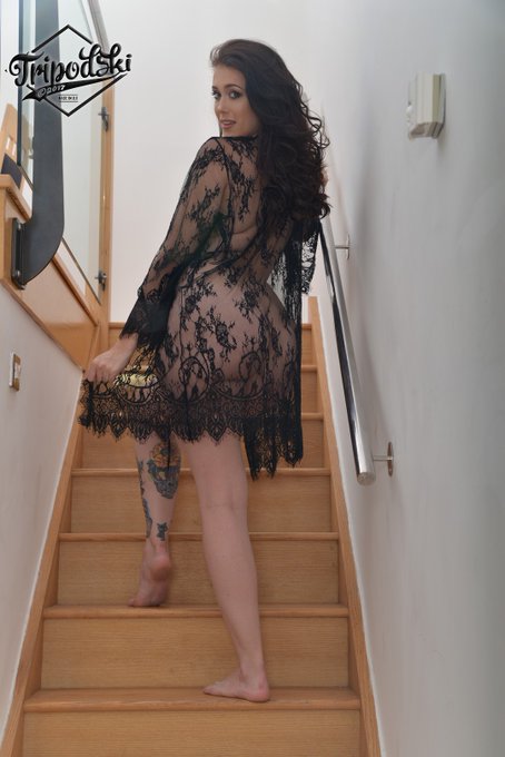 How amazing is @CharSomething <3 this is a throwback from a previous calendar shoot by @Tripodski https://t<a class="tags" target="_blank" title="On Twitter" href="/?out=eyJ0eXAiOiJKV1QiLCJhbGciOiJIUzUxMiJ9.eyJpYXQiOjE3MjA3NzUwNjksImlzcyI6InR3cG9ybnN0YXJzLmNvbSIsIm5iZiI6MTcyMDc3NTA2OSwiZXhwIjoxNzUyMzExMDY5LCJyZWRpcmVjdF91cmwiOiJodHRwczovL3R3aXR0ZXIuY29tL0NoYXJTb21ldGhpbmcifQ.AR2n8FIZDCqfexskGEIP1hTUJ_Q721JUgR4wgeTmGpTJJy8MaMY1EIMDEAzdieaARtltJ1cadIcg3bpZIwlmkA">@CharSomething</a>