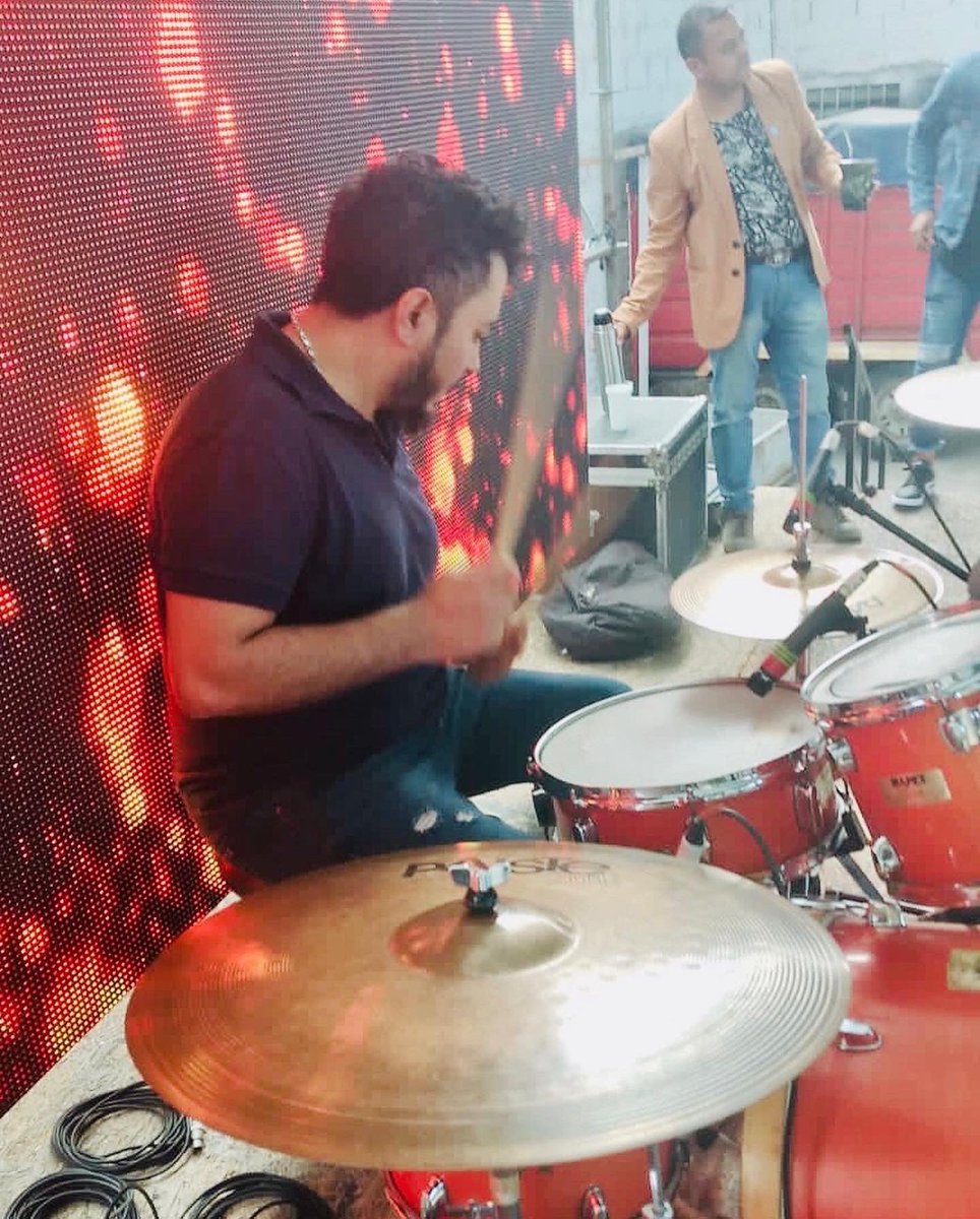hernandorios's tweet photo. Show en el festival folclórico del SOEM Catamarca por el día del trabajador https://t.co/wFJqskClHs