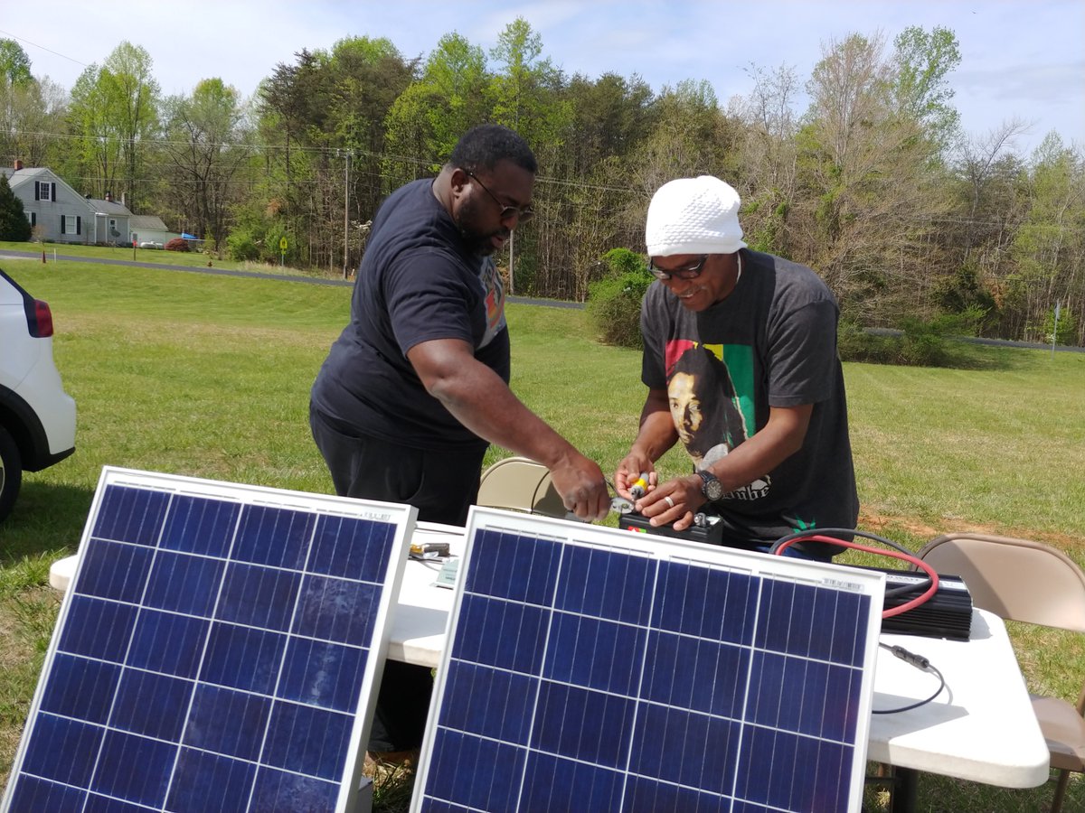 geoyapti's tweet photo. Basic...but essential.
#EconomicJustice
#EnergyJustice
#SolarJustice
#ClimateJusticeNow https://t.co/JJ6dHQCCRk