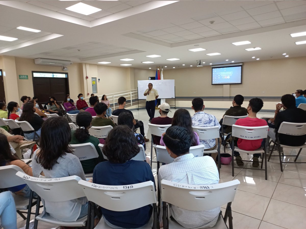 CentroTec_JDMR's tweet photo. 📍 Se realizan eliminatorias del Segundo Concurso de Canto y Deletreo 🎤🗣  en Inglés con estudiantes de los diferentes Técnicos y protagonista del curso de Inglés A1 y A2 del turno sabatino a nivel del Centro Tecnológico Juan de Dios Muñoz Reyes.
#SoyTecNicaragua https://t.co/2LU2gsxLfT