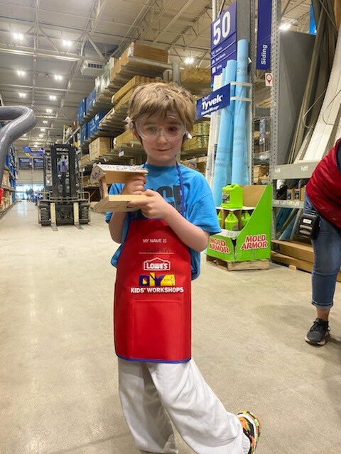 I love that the Kids DIY is back! It’s such a pleasure to watch them have fun! <a href="/NestorAndino1/">Nestor Andino</a> <a href="/BlueTeam_R21/">Lowe’s Region 21</a> #seethemgrow #kidsdiy #Trotwood42