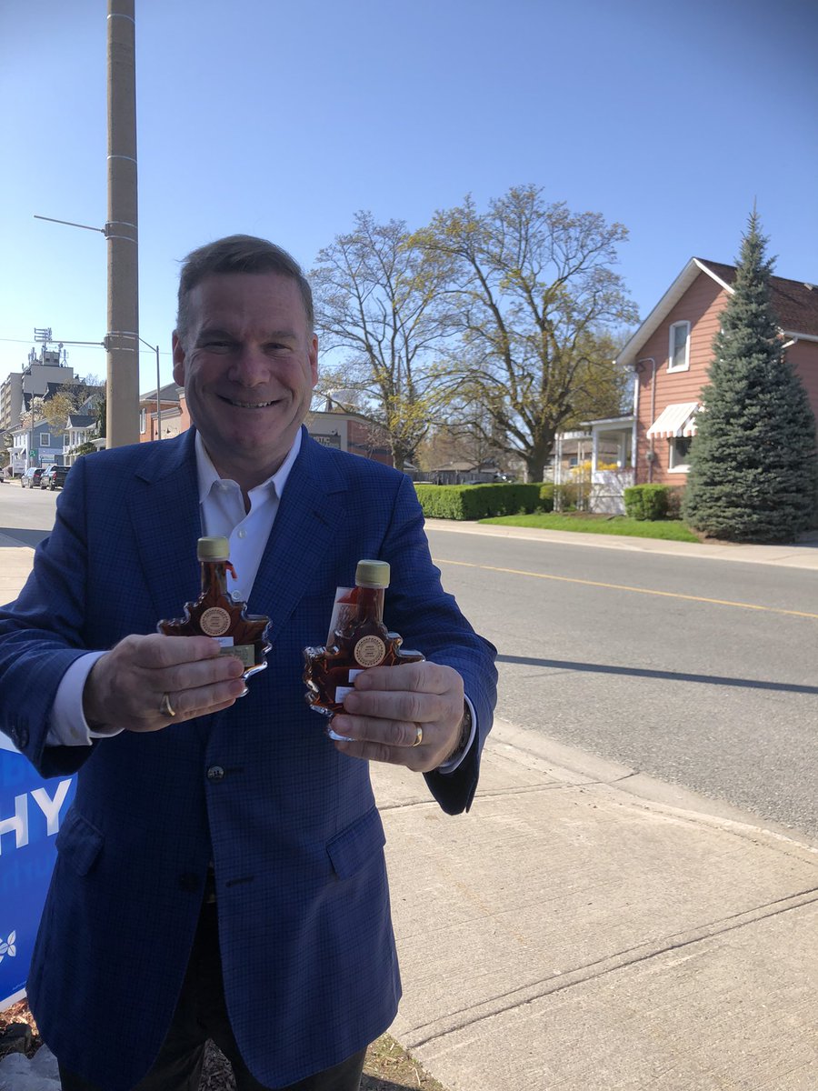 ToddJMcCarthy's tweet image. If it's May and you're in Clarington, you have to stop by and enjoy the sites and sounds of #MapleFest . 

An absolutely amazing turnout this year. Thank you to all organizers and participants for all your hard work in making this year happen.

#MapleFestival2022 #ONPoli