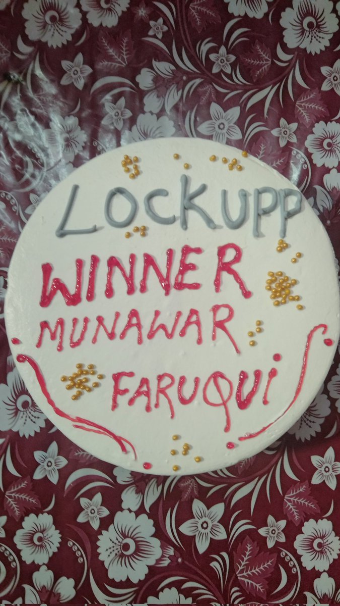 Bol Fatafat (@bolfatafat) on Twitter photo Congratulations Munawar Faruqui Lock Upp Winner <a href="/munawar0018/">munawar faruqui</a> <a href="/SadakatKhanms/">Sadakat Khan</a> <a href="/MXPlayer/">Amazon MX Player</a> @altbalaji <a href="/KVBohra/">Karanvir</a> <a href="/kkundrra/">Karan Kundrra</a> <a href="/Real_hitesh28/">HIT TALKS 🎤</a> Congratulations Munawar Faruqui Lock Upp Winner <a href="/munawar0018/">munawar faruqui</a> <a href="/SadakatKhanms/">Sadakat Khan</a> <a href="/MXPlayer/">Amazon MX Player</a> @altbalaji <a href="/KVBohra/">Karanvir</a> <a href="/kkundrra/">Karan Kundrra</a> <a href="/Real_hitesh28/">HIT TALKS 🎤</a>