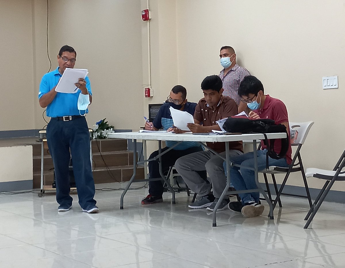 CentroTec_JDMR's tweet photo. 📍 Se realizan eliminatorias del Segundo Concurso de Canto y Deletreo 🎤🗣  en Inglés con estudiantes de los diferentes Técnicos y protagonista del curso de Inglés A1 y A2 del turno sabatino a nivel del Centro Tecnológico Juan de Dios Muñoz Reyes.
#SoyTecNicaragua https://t.co/2LU2gsxLfT