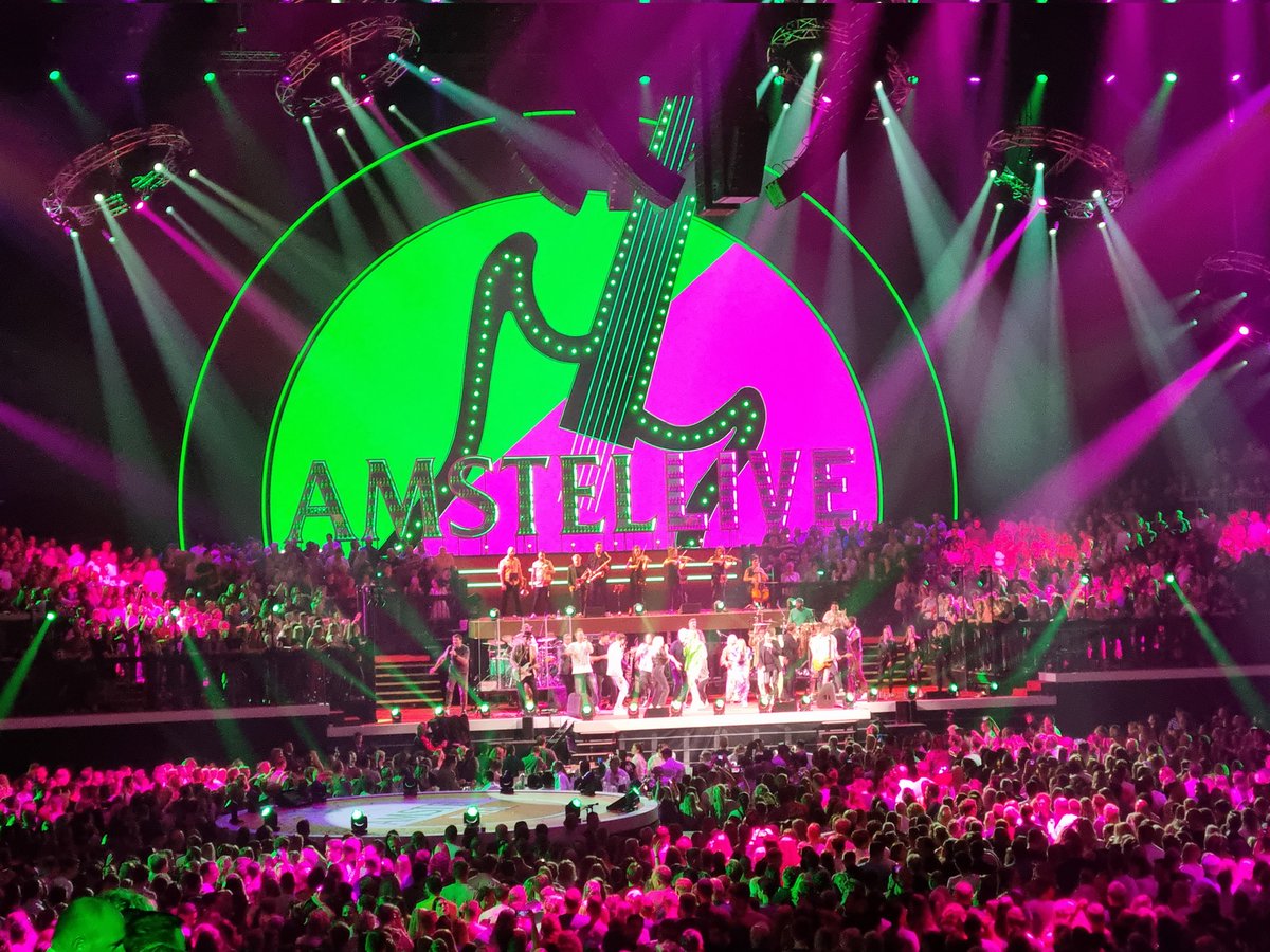 GeraldRensink's tweet photo. Wat een zalige show weer bij @VriendvanAmstel #topartiesten https://t.co/XDD5lrV3Jn