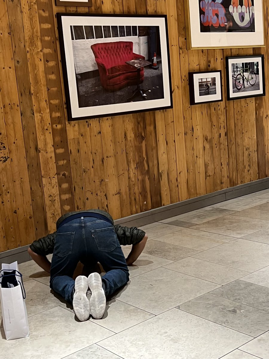 AafzSyeda's tweet photo. @westfieldstrat when there is a multi faith prayer room, it does not make sense that people are forced to pray outside the locked room as well as other places in the centre, please can this be sorted especially for the weekend when many people are visiting there? https://t.co/BXNTTqbIEM