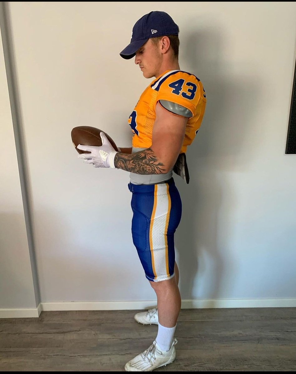 KobyVeen's tweet photo. Extremley blessed to say after a lot of hard work and help from a few people along the way, This summer i will be attending moorpark college. Cant wait to start from Aus to CA. Thanks to @CoachPerrone and @holly_coach for being big helps in this process. Lets go Raiders 🌏🏈🇦🇺🇺🇲 https://t.co/epyaY3qOZ8