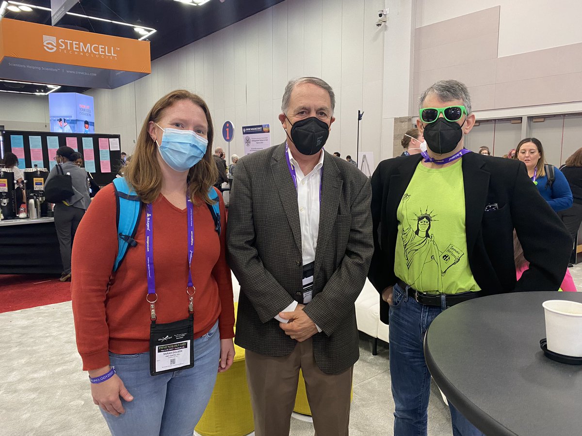 SDulsonPhD's tweet photo. @ImmunoHorizons I found the @ImmunoHorizons editor (and the AAI president!) and got a pic to prove it! What a cool shirt @statfourwork! https://t.co/ASlshWUMIe