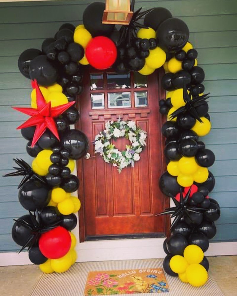 casual_events's tweet photo. Birthday Garlands are so fun ! 

I love my clients and their kiddos! 

Order your Casual Chic Events XXL Garland noooow!! 🥳🥳🥳

#casualchicevents #VIPclient #ilovemyclients #balloongarland #indyballoons #indypartyplanner https://t.co/P2Rj6nCX8m