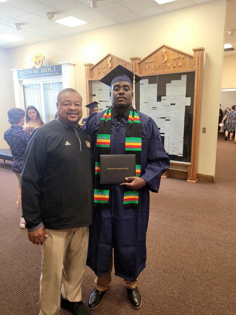 AA degree in hand 🙏🏾🙌🏾💯