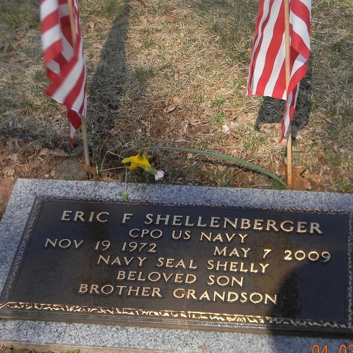 op_hawkeye's tweet photo. 5.7.2009 | Chief Petty Officer Eric Shellenberger πΊπΈ
#OpHawkeyeRemembers #EricShellenberger #UNC #USMC #USNavy #HonorMan #SEALTeamONE #NSWSailoroftheYear #supportourSOFcommunity #Operation_Hawkeye
π https://t.co/7MIXa1kKf8
π° https://t.co/tKul27NzY6
π° https://t.co/A2yoovdi3z https://t.co/R3tYpd4Cu2