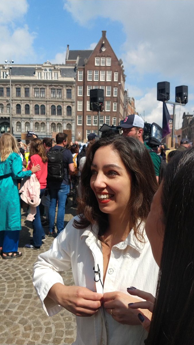 Mijn speech van vandaag. En wat beeld, voor de bijbehorende vibe! stemopeenvrouw.com/wp-content/upl… 🧡 @BaasInEigenBuik #BaasInEigenBuik
(Op de tekst zit uiteraard auteursrecht.)