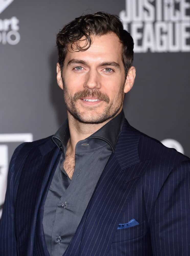 henrycavilland's tweet photo. henry cavill and his superman curl https://t.co/cUS0Y2oQap