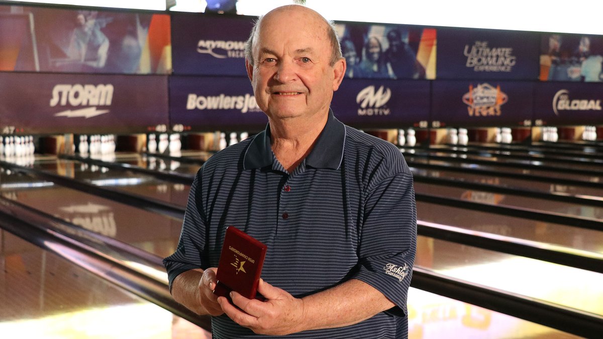 USBC's tweet photo. The 50-Year Club at the #USBCOpen swung the door wide open Thursday, and Peter Schmehl from Wernersville, Pennsylvania, was invited in. Click here to read more: https://t.co/FyD53xRjm0

#USBCTradition #AFutureForTheSport #GoBowling https://t.co/w4mylrTdYE
