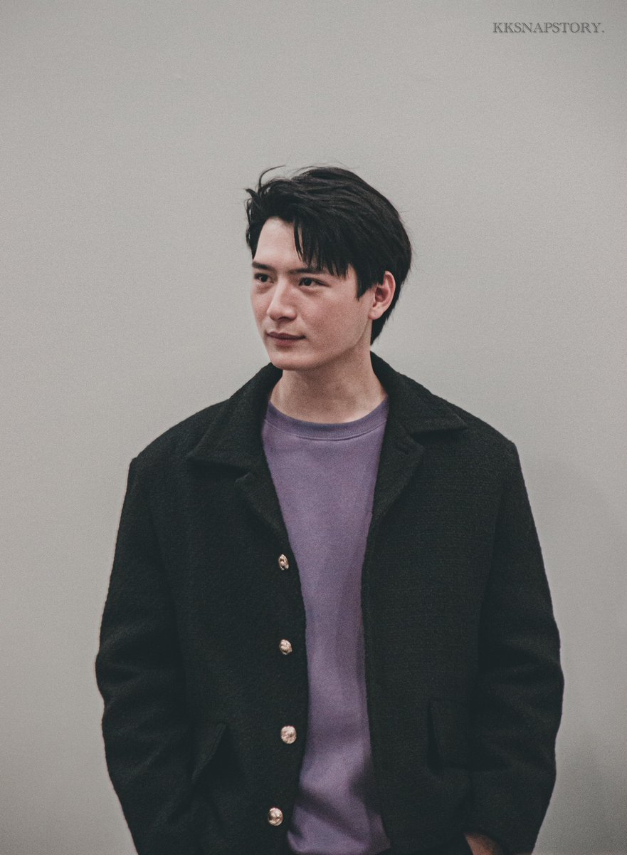 KKSNAPSTORY's tweet photo. หล่อแล้วค่าบบบบ
#WhiskasxKrist 
#KristPerawat 
#KKSNAPSTORY https://t.co/T4ueS0Axel