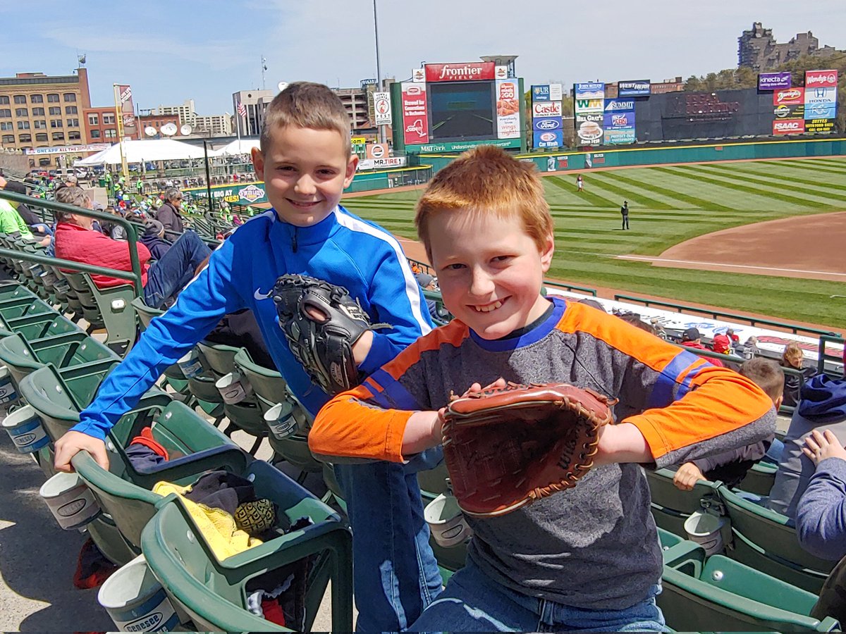 Jeffrey Hand tweet media