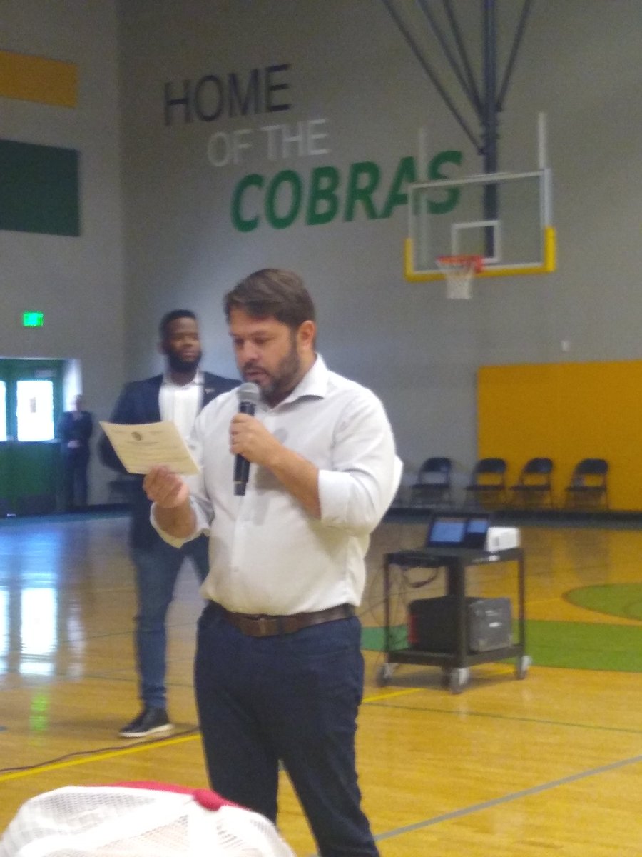 TMoneyPhoenix's tweet photo. My Congressman, @RubenGallego actually meets with his constituents.  #NotGOP https://t.co/D3lzthiOzH
