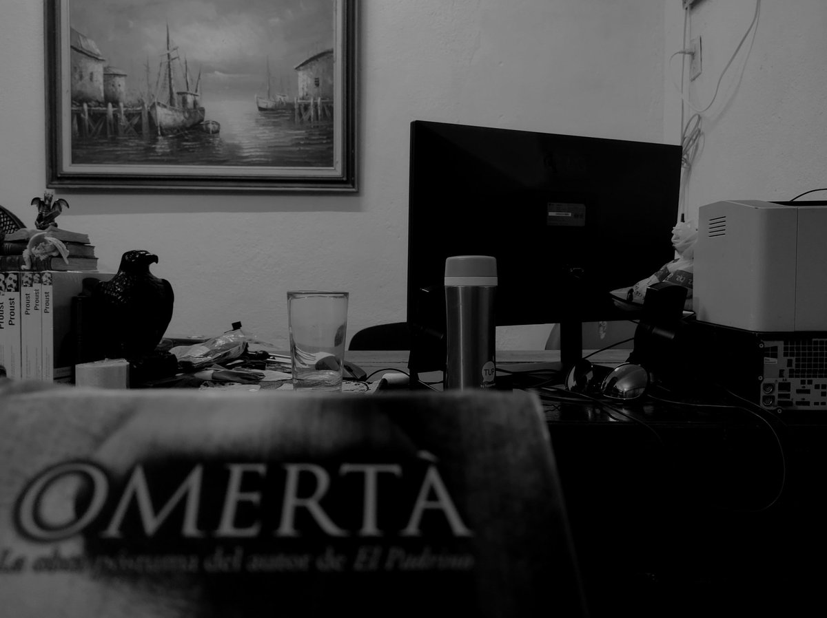 FelipeEladioMx's tweet photo. #CodigoDeHonor ...
Es la última novela de Don #MarioPuzo, escritor de la célebre Obra #ElPadrino
#GraciasPadrino @erwinmacario https://t.co/jxAflVKfSj