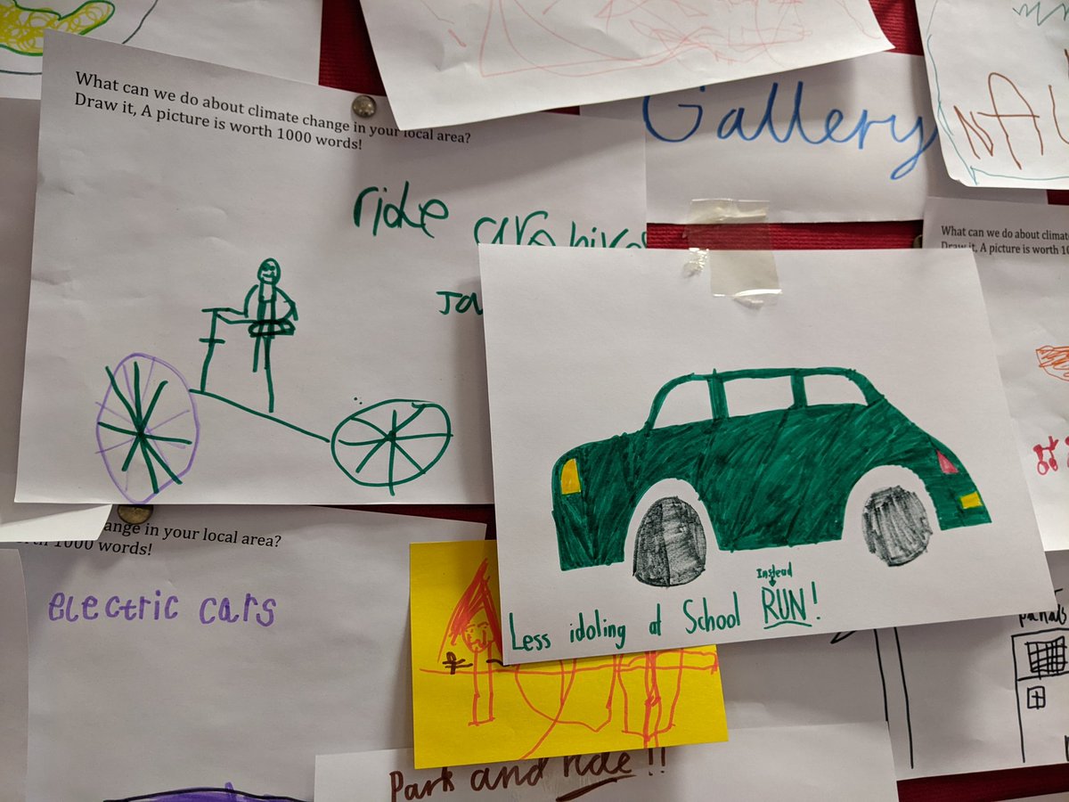 Wildernessie's tweet photo. It's been great to hear from kids about the climate-friendly changes they want to see in their neighbourhoods, and to talk to adults about how to make these changes happen! #BeCurious22 #LeedsClimate
Thank you to everyone involved today, and to everyone who stopped by to chat! https://t.co/MbuzxdjNC7