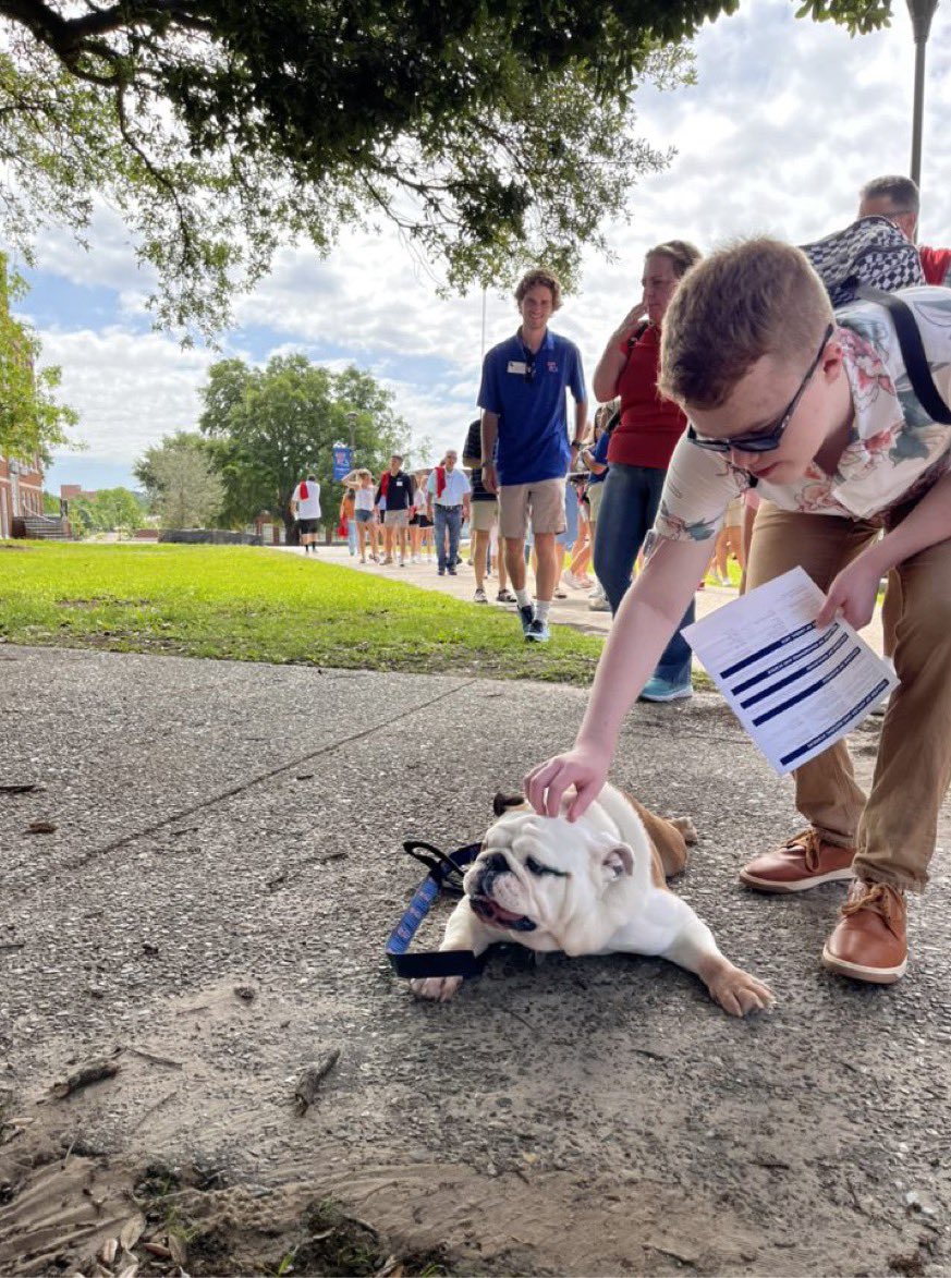TechXXII's tweet photo. time out for Tech XXII right? @LATech #TimeOutForTech #mascot https://t.co/XkRCFJuF8q