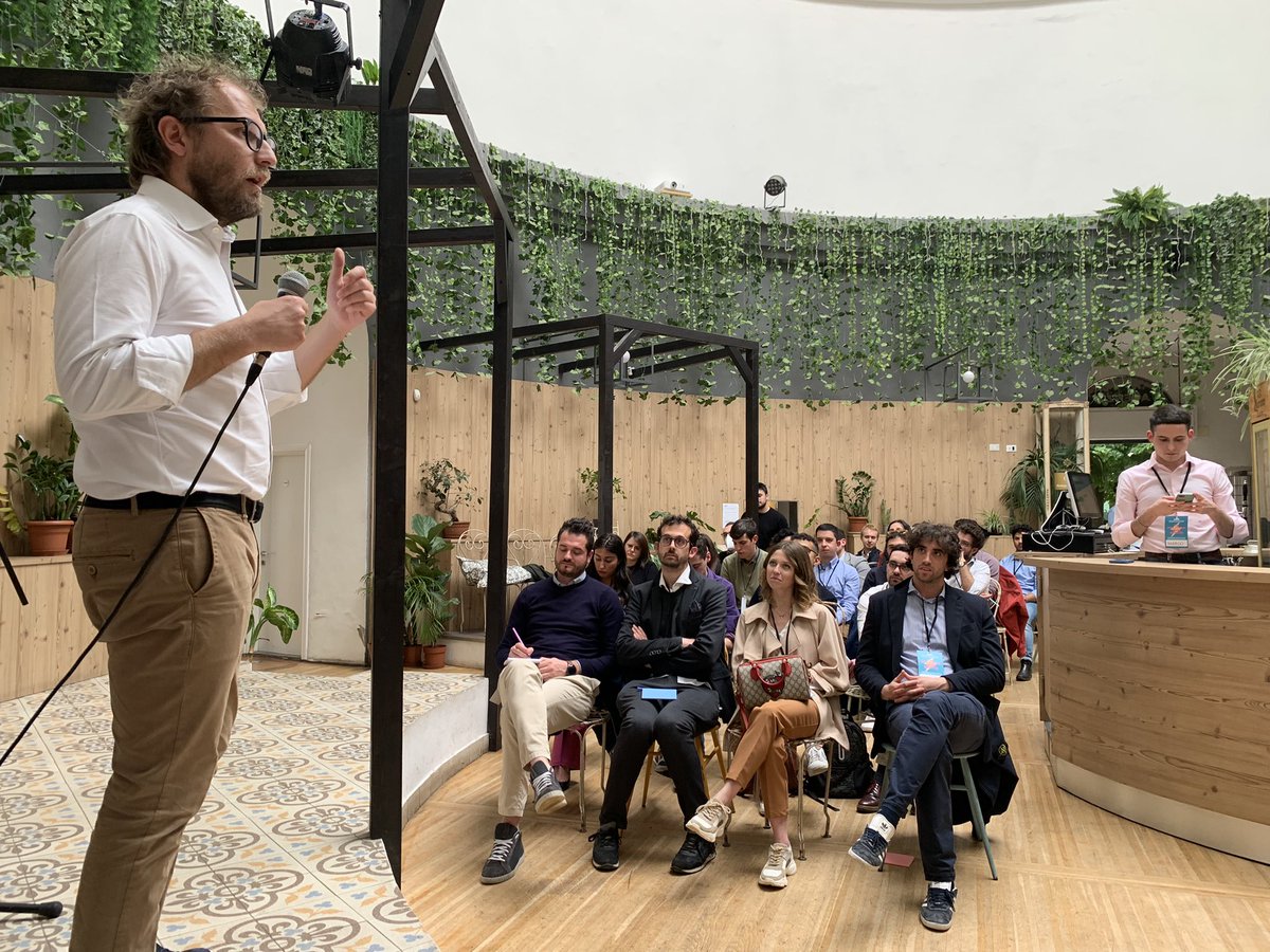 nomfup's tweet photo. Grazie @caterinabiti per l’invito a parlare a Firenze con un bel gruppo di giovani amministratori del @pdnetwork. E di poter ascoltare @LottiLuca e Luigi Zanda ragionare di politica, una occasione preziosa https://t.co/q2nu19RJ7C