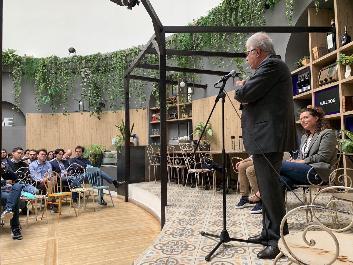 nomfup's tweet photo. Grazie @caterinabiti per l’invito a parlare a Firenze con un bel gruppo di giovani amministratori del @pdnetwork. E di poter ascoltare @LottiLuca e Luigi Zanda ragionare di politica, una occasione preziosa https://t.co/q2nu19RJ7C
