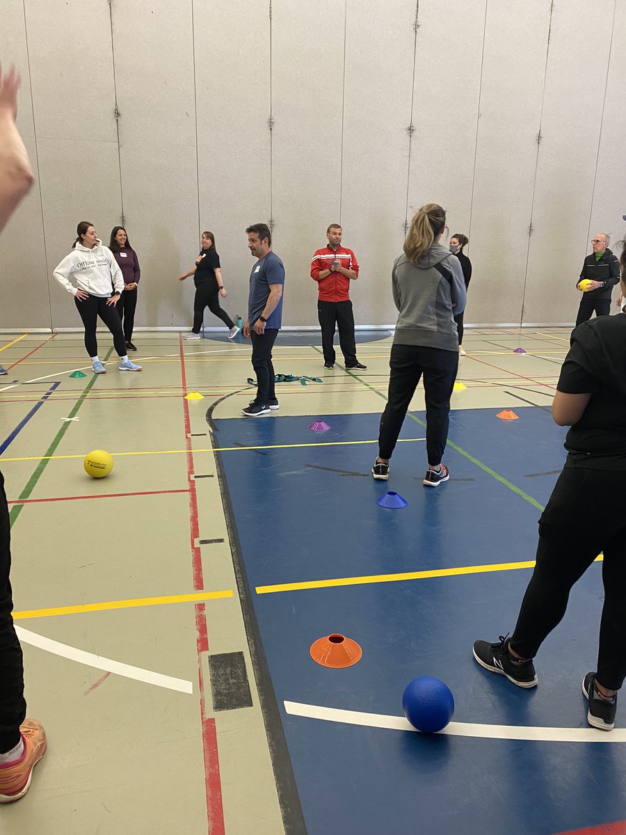 The amazing Peter Stratford from <a href="/DesmondHDSB/">Viola Desmond Public School</a> and Ben Harrison from <a href="/CoulsonPS/">Irma Coulson PS</a> facilitating a workshop <a href="/CIRAOntario/">CIRA Ontario</a> on fun and creative intramural programs. <a href="/HaltonDSB/">HDSB</a>