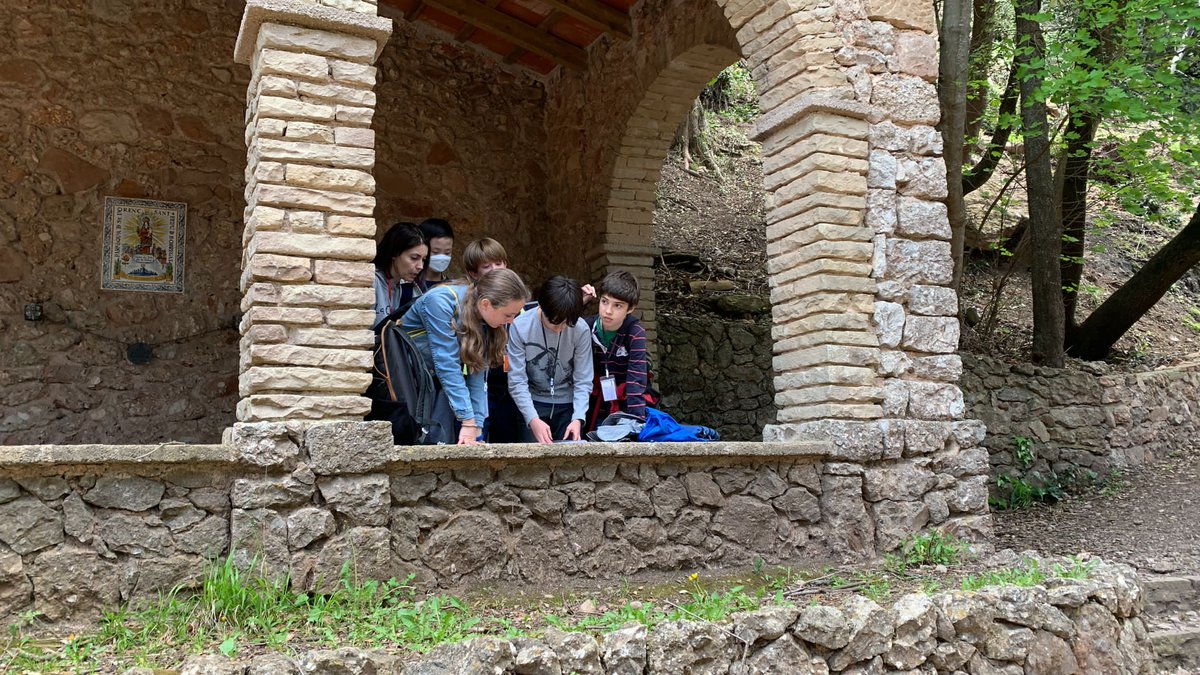 APaMMs's tweet photo. Final del Fem matemàtiques a l'@EscolaniaMont feta!!! Moltes gràcies a tots els que hi heu col-laborat i enhorabona a tots els alumnes #FM22  #femmatemàtiques #femmates https://t.co/9vDSSKJJCL