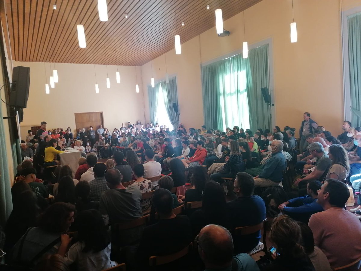 APaMMs's tweet photo. Final del Fem matemàtiques a l'@EscolaniaMont feta!!! Moltes gràcies a tots els que hi heu col-laborat i enhorabona a tots els alumnes #FM22  #femmatemàtiques #femmates https://t.co/9vDSSKJJCL