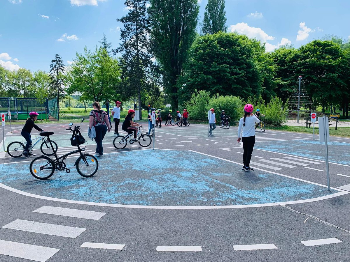 #MaiAVelo #mobilité #valleedoree
Animations, ateliers de réparation, bourse aux vélos... ce sera aussi demain à partir de 10h au parc Chédeville à Mogneville.