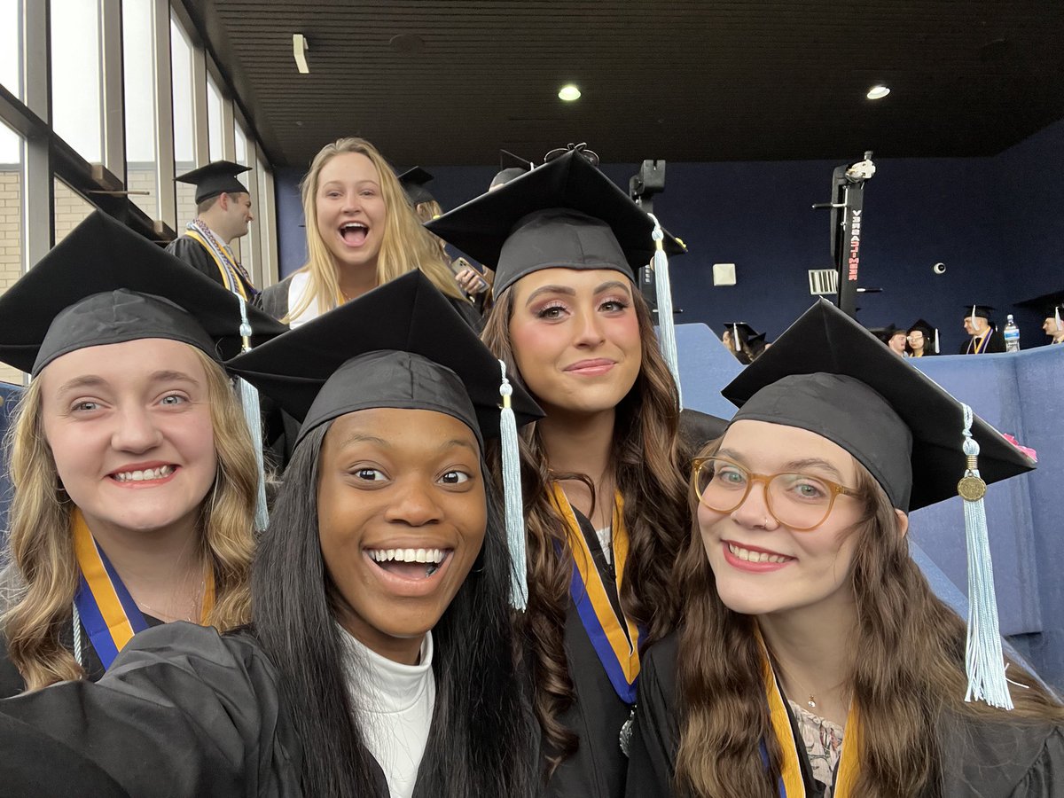 Miss Dean tweet media