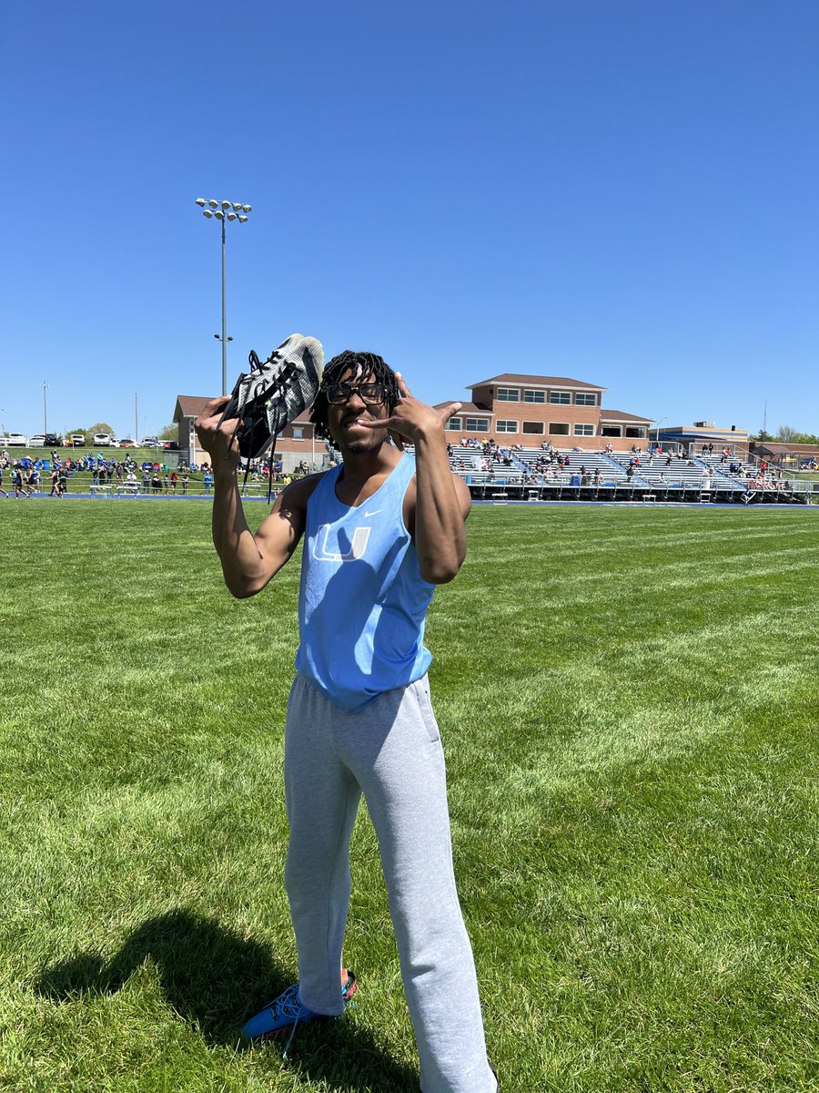 Cyrus takes 2nd in 100 and moves on to sectionals!!