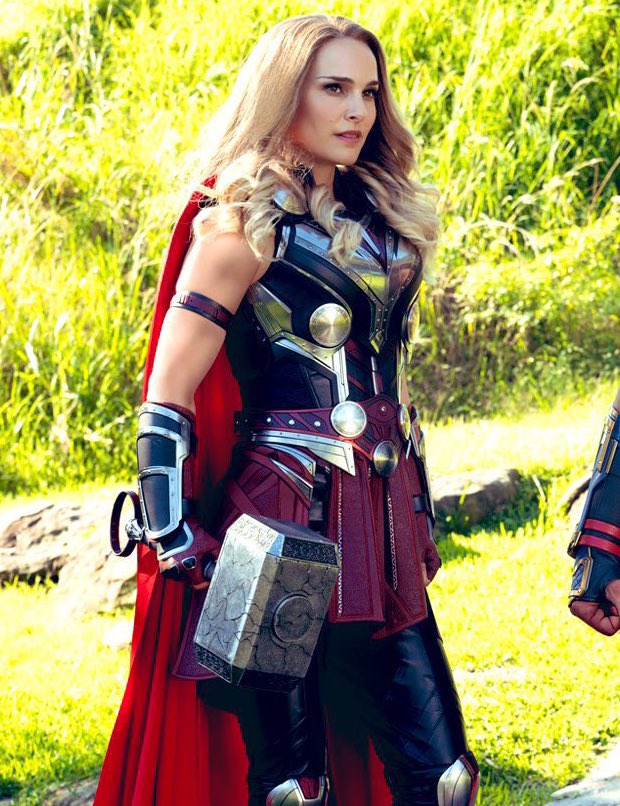 sw_holocron's tweet photo. Natalie Portman 

2002: Attack of the Clones
2022: Thor: Love and Thunder https://t.co/08bGAAjkf9