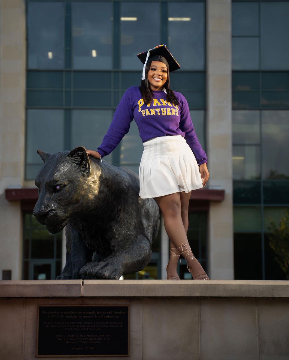 Lah__nasha's tweet image. Enjoyed the journey, but in 7 days I’ll be done with the B.S 

#mastersloading #May14wya #PVAMUGrad