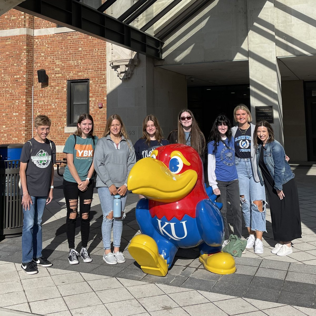 Walker_OW's tweet photo. It wouldn’t be a @kspaonline event if we didn’t have a Jayhawk pic staring into the sun! Happy State Journalism day! @OlatheCTE https://t.co/649e8Xlubh