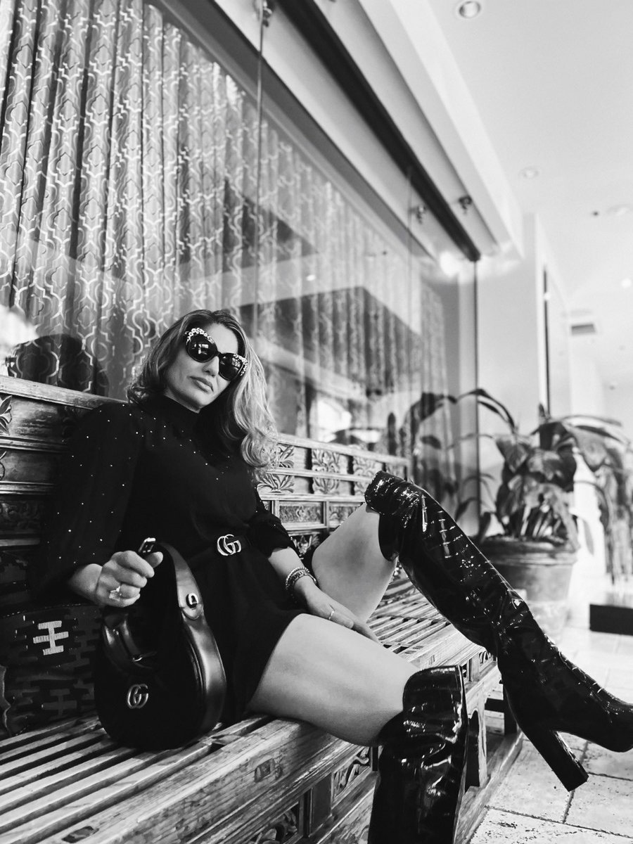 Shabmusic_'s tweet photo. Counting down the hours till my performance at the #HouseOfDIFFA After Party! 💥 @DIFFADallas 

#DIFFA #Extravaganza #ShabMusic #AfterParty #ShabSquad https://t.co/i2RpUrzQSE