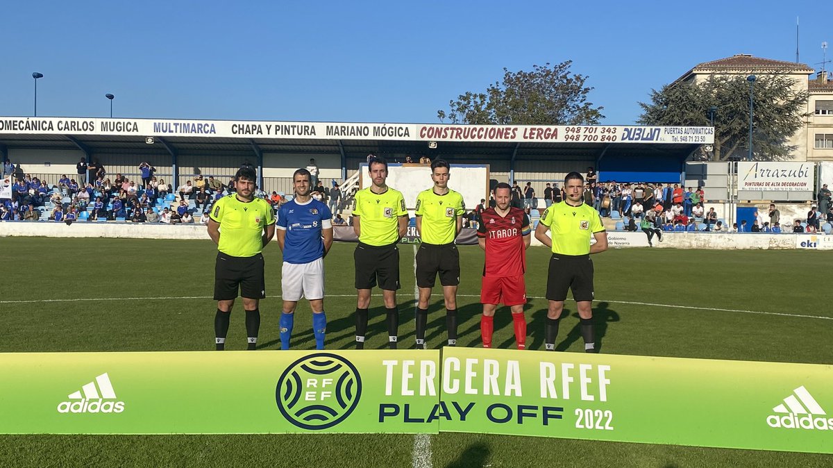 fedfutnavarra's tweet photo. 𝗙𝗮𝘀𝗲 𝗱𝗲 𝗮𝘀𝗰𝗲𝗻𝘀𝗼 𝗮 𝗦𝗲𝗴𝘂𝗻𝗱𝗮 𝗥𝗙𝗘𝗙

🏟 Campo de San Francisco (Tafalla)

🔛 2️⃣ eliminatoria. Comienza el partido. 

@udcTxantrea 0 🆚
@CDItaroaHuarte 0

@rfef 

#PlayOffSegundaRFEF #Tafalla #FNF https://t.co/OOTiqbxQrT
