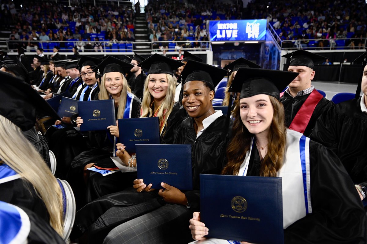 MTSU's tweet photo. π Congratulations, Class of 2022! Welcome to the #trueBLUE alumni family! #MTSU2022 π https://t.co/sHBLl5C48Y