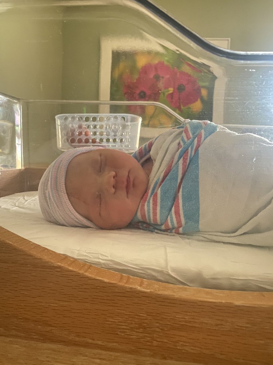 amcynxd's tweet photo. 8 pounds - 20 1/2in long - We welcomed Cj Michael at 4:01AM on 5/7/22 https://t.co/J4dp8F2vCv