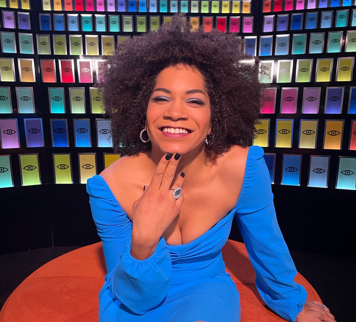 arisacox's tweet photo. To all the Houseguests past and present who are partying this weekend, have FUN and play safe, k?
-Love Mom
Ps. IG stories from the fam about to be LITTY 🔥🔥🔥
#BBCAN10 #bbcanfam https://t.co/jAl0SVouKe