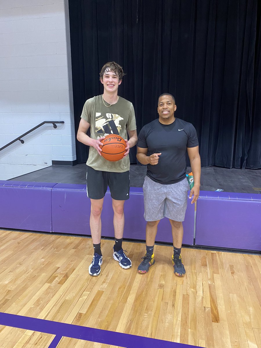 Your Local Basketball Coach tweet media