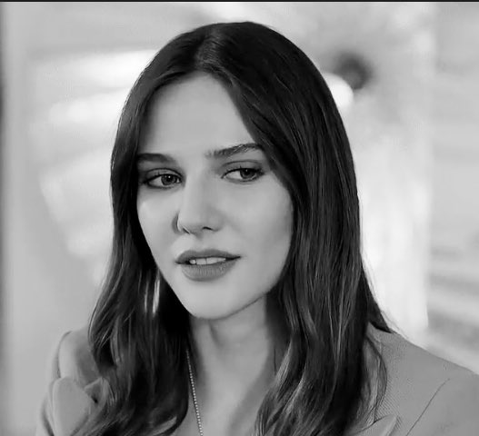 Grkmaytoll's tweet photo. “doğru insan diye bir şey yoktur güzel hatıralar vardır sadece” 🖤 
Ahhh #mahcel https://t.co/iIFoHGHHvD