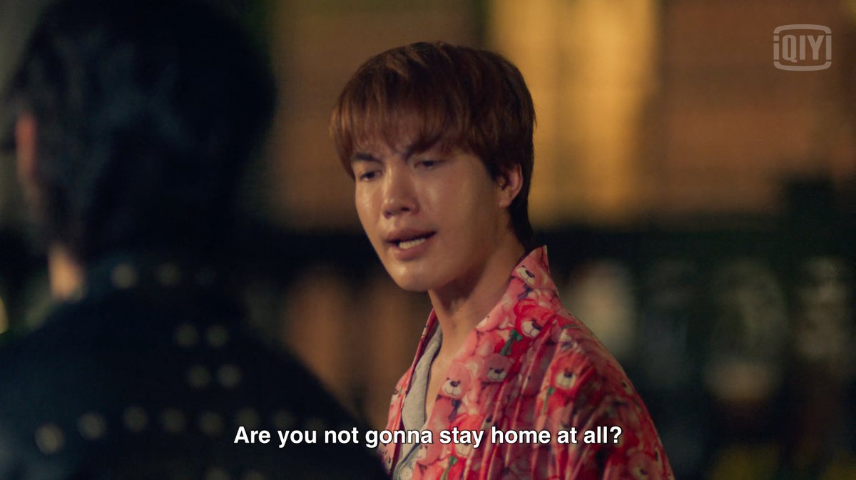 kpthoughts99's tweet photo. allow me to translate sibling language:

"I miss you and I wished you were home more often."

#KinnPorscheEP5 https://t.co/hm5gzsbFEq