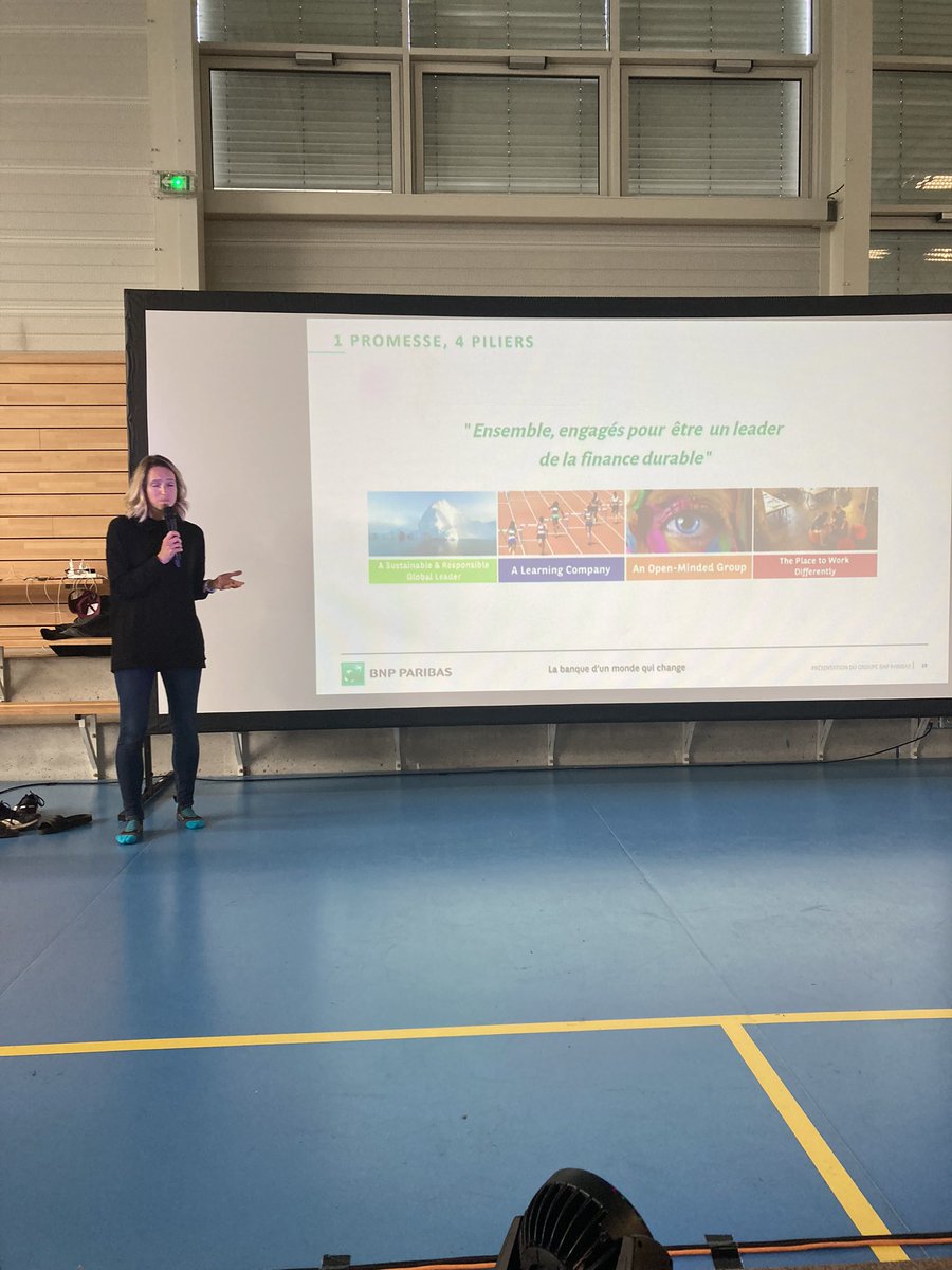 bnpp_recrut's tweet photo. Intervention de @CorinneDanthony et @julienfourot pour cette journée environnement sponsorisée par la #teambnpp 💚 #RaidCS2022 #raidcs @Raid_CS https://t.co/cX3MB1haYo