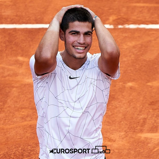 Eurosport_TR's tweet photo. 🔥Rafael Nadal ve Novak Djokovic'i toprak kortta üst üste iki günde yenmeyi başaran tenis tarihindeki ilk sporcu.

👑Carlos Alcaraz, her maç tarih yazıyor. 

#MMOPEN https://t.co/BkCg5FuRow