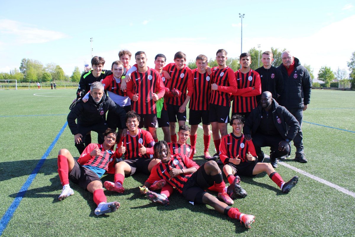 EsmgoFootball's tweet photo. Victoire et qualification pour les 1/4 de finale de la CN U18 !

🔴⚫ U18 COUPE NORMANDIE🔴⚫
ESMGO - ASCherbourg Foot 5-1

⚽️75ème But ESMGO Miraoui (5-0)
⚽️73ème But ESMGO Mane (4-0)
⚽️50ème But ESMGO Samoura (3-0)
⚽️26ème But ESMGO Hamzaoui (2-0)
⚽️7ème But ESMGO Miraoui (1-0 https://t.co/kyDahlCf3a