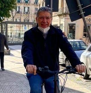 FrancescoDeDom5's tweet photo. #BICINCITTÀ 2022, domenica 15 maggio, noi ci saremo.
Una città a misura di bici è una città più vivibilile.
Come sempre in #bicicletta. https://t.co/LmwEIBWzah