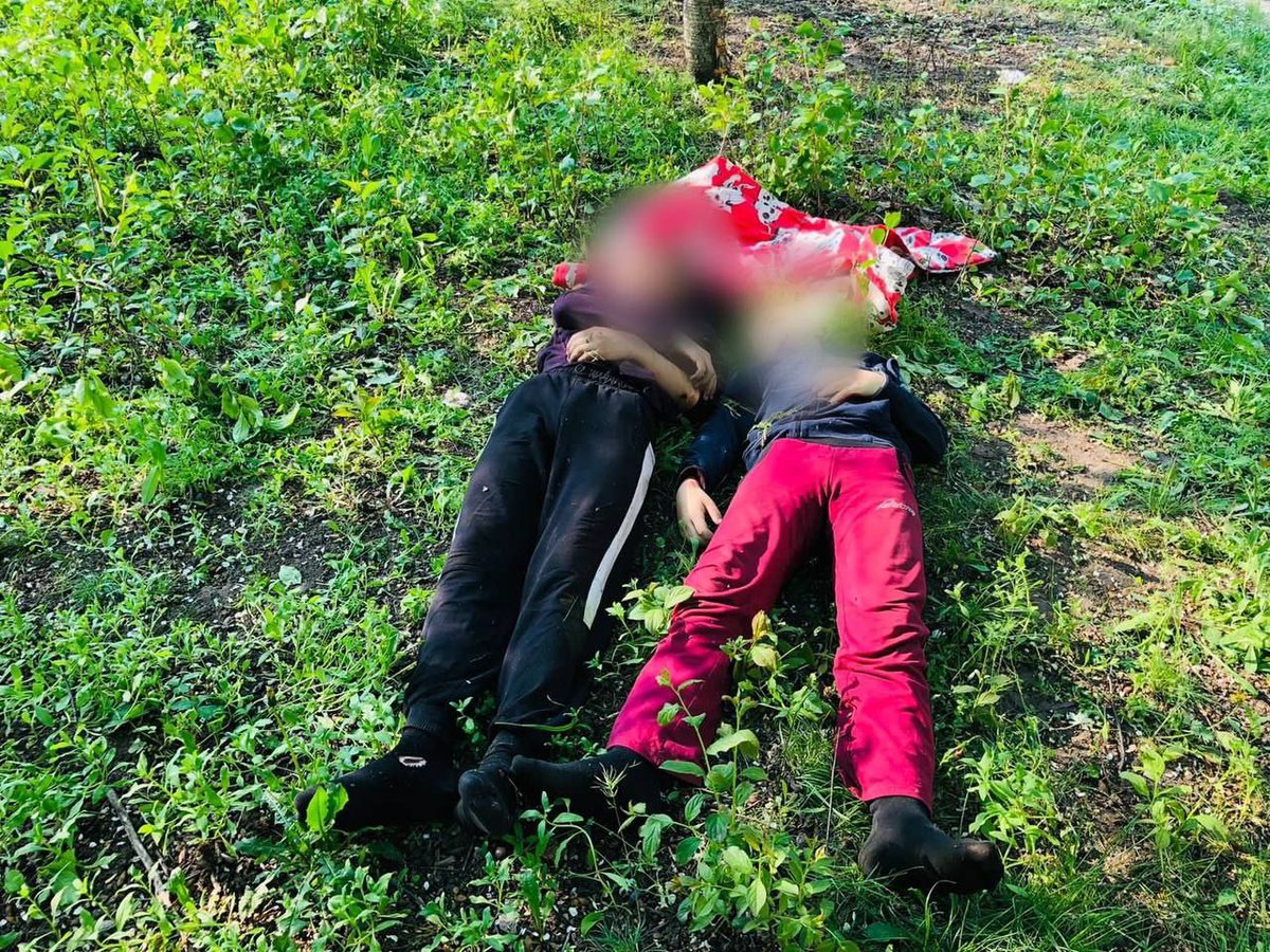 🤬Russians fired on Pryvillia in Luhansk region. Two children aged 11 and 14 were killed.

Two other girls aged 12 and 8 and a 69-year-old woman were injured. Police are still working on the scene, there may be more victims.