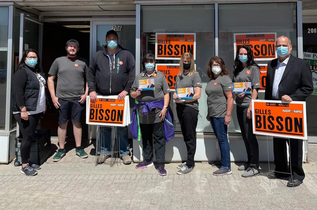 Our team is out today talking to residents. 

What a beautiful day for door knocking in Timmins.